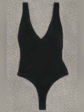 Posh Shop Black V Neck Tank Bodysuit - Medium